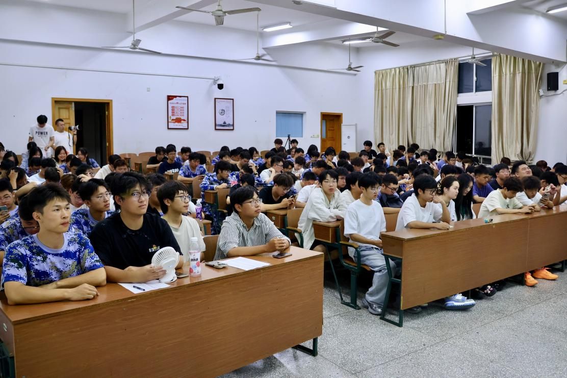 b7fad45e9c1a46eda1b54c0f21bef487